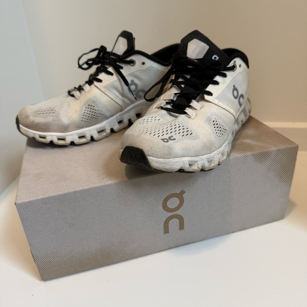 On Cloud Cloudnova X White/Black Running Shoes Wo… - image 5